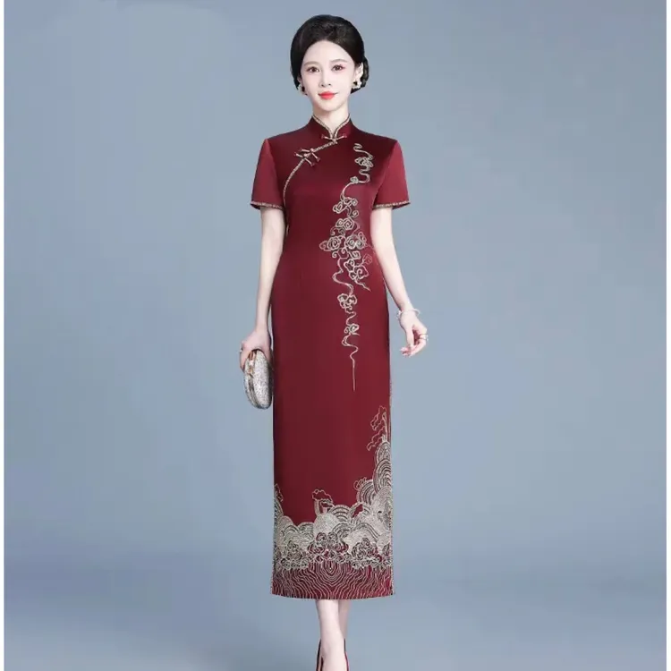 高端妈妈婚宴装改良旗袍裙时尚刺绣醋酸年轻喜婆婆参加婚礼敬酒服