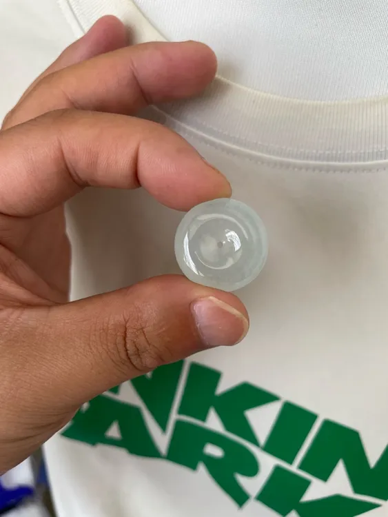 天然缅甸A货翡翠白冰平安扣，尺寸21.4×6.0