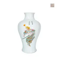 174.民国 粉彩无双谱瓶