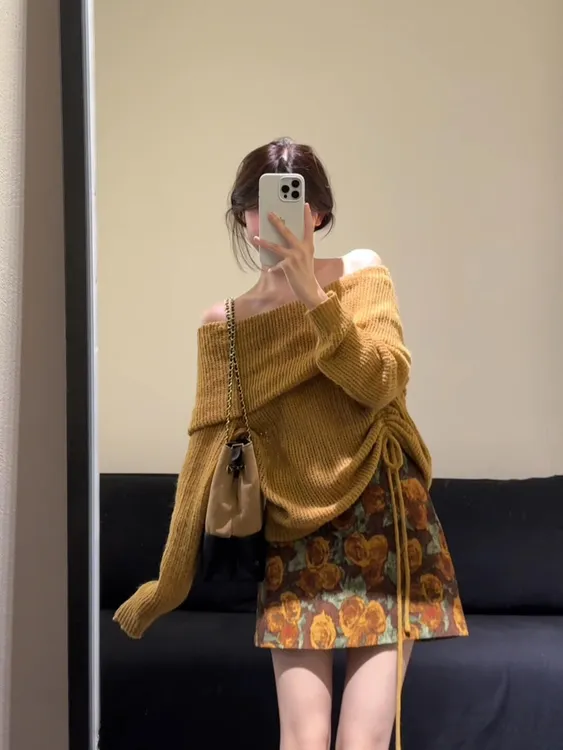 美拉德一字肩长袖针织衫碎花半身裙短裙女2025秋季新款时尚两件套