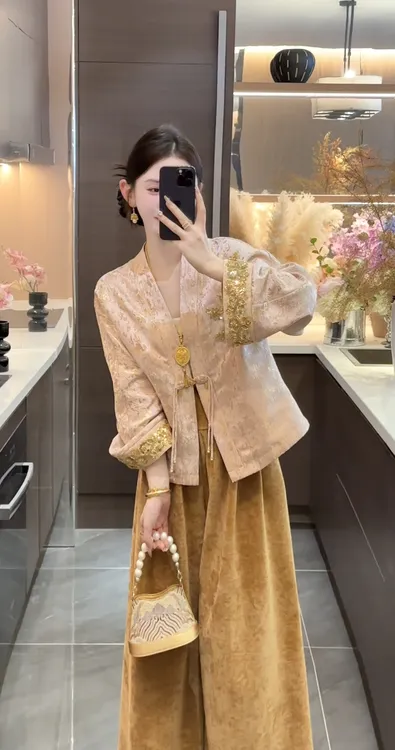 新中式刺绣盘扣上衣外套女2025秋季新款阔腿裤子时尚套装两件套