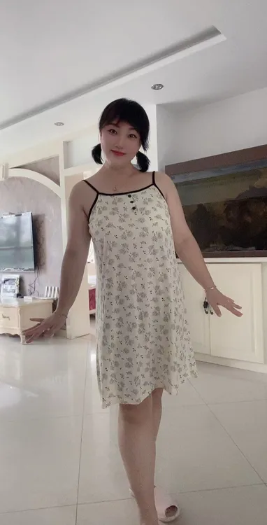 90-165斤穿一体胸垫夏季休闲薄款棉料碎花韩系时尚减龄女吊带睡裙