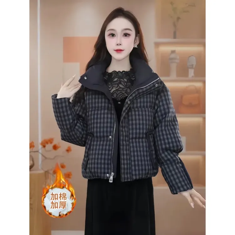 时尚格纹保暖棉服女士冬季新款小个子立领面包服夹棉加厚短款外套