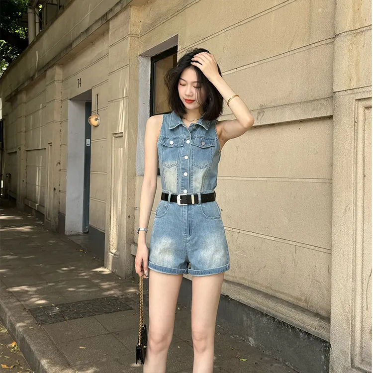 【五一出游服装女】甜酷无袖挂脖牛仔上衣短裤夏复古收腰显瘦两件套