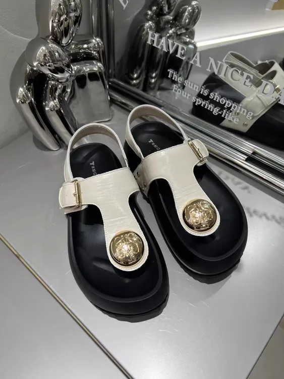 欧货夹趾丁字式扣带厚底凉鞋女2025年夏季新款时尚复古沙滩罗马鞋