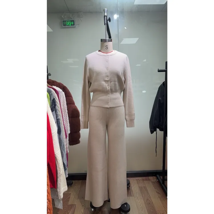 落肩袖常规款羊毛羊绒混纺女衫针织加厚女士双面套装