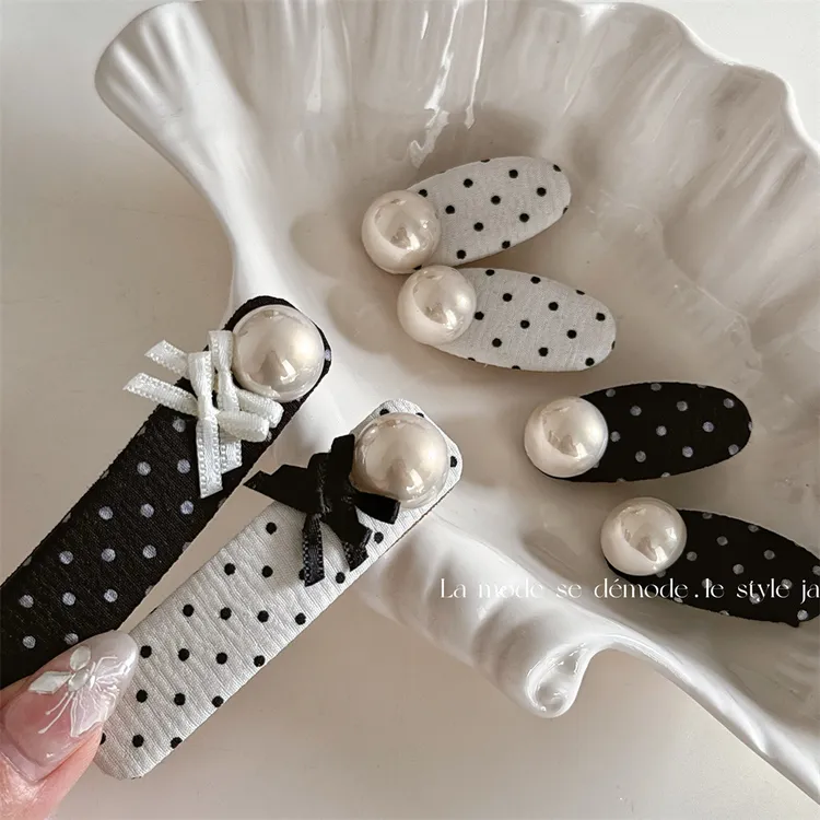 可爱波点蝴蝶结发夹女新款小众设计感百搭刘海侧边无痕夹子秋冬