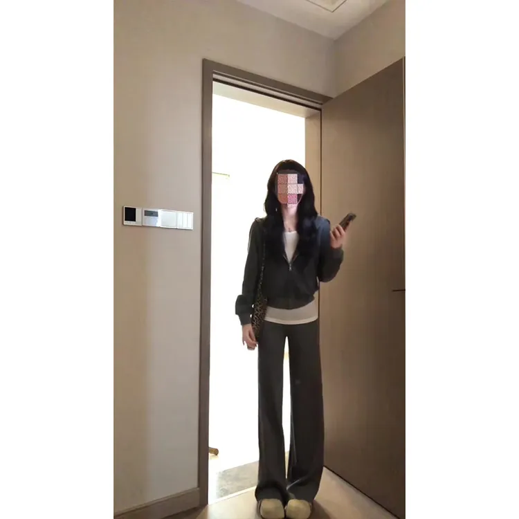 盐系运动服套装女春秋宽松显瘦韩版高级感内搭卫衣休闲裤三件套