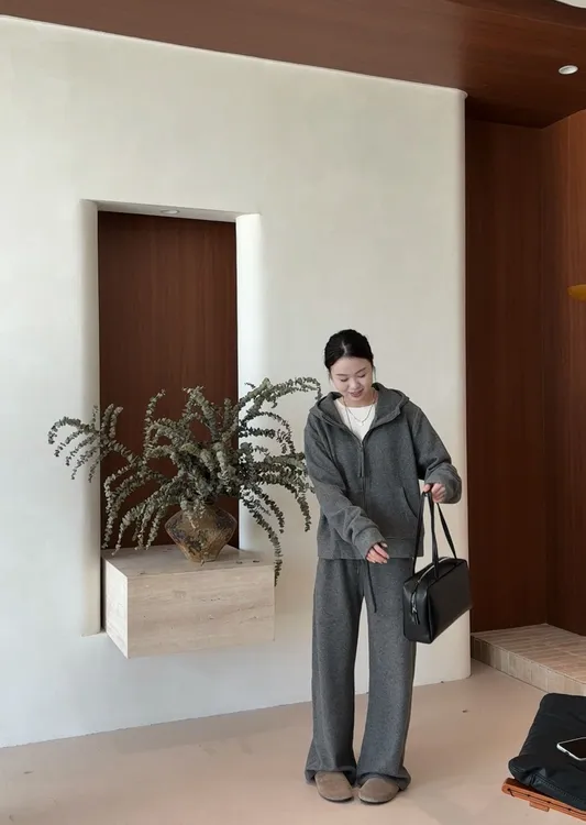 【星星糖套装】HANi冬季新款 巨舒服 轻量垂感保暖磨毛高弹套装 A18