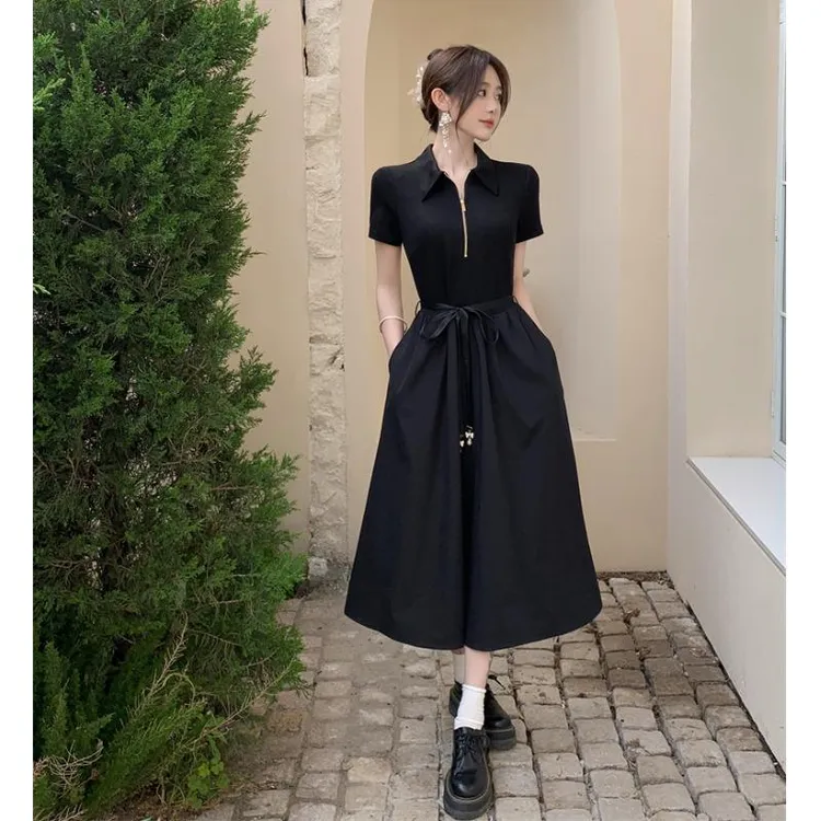 今年流行黑色翻领短袖连衣裙女夏季新款大码微胖收腰遮肚裙子