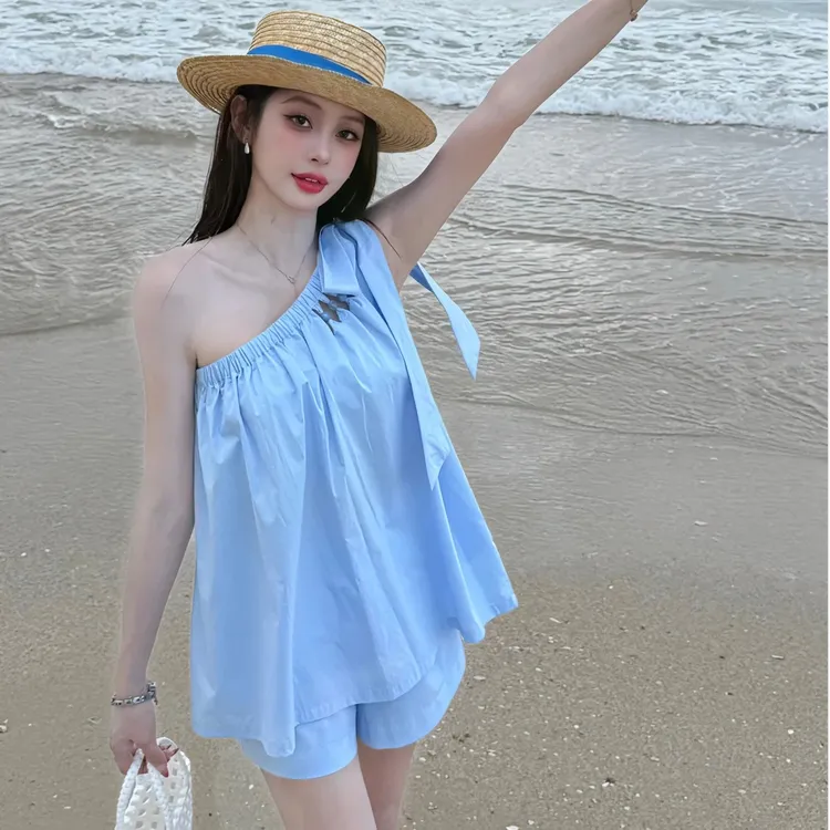 漏肩松紧镂空上衣+短裤两件套颜色蓝色 黑色