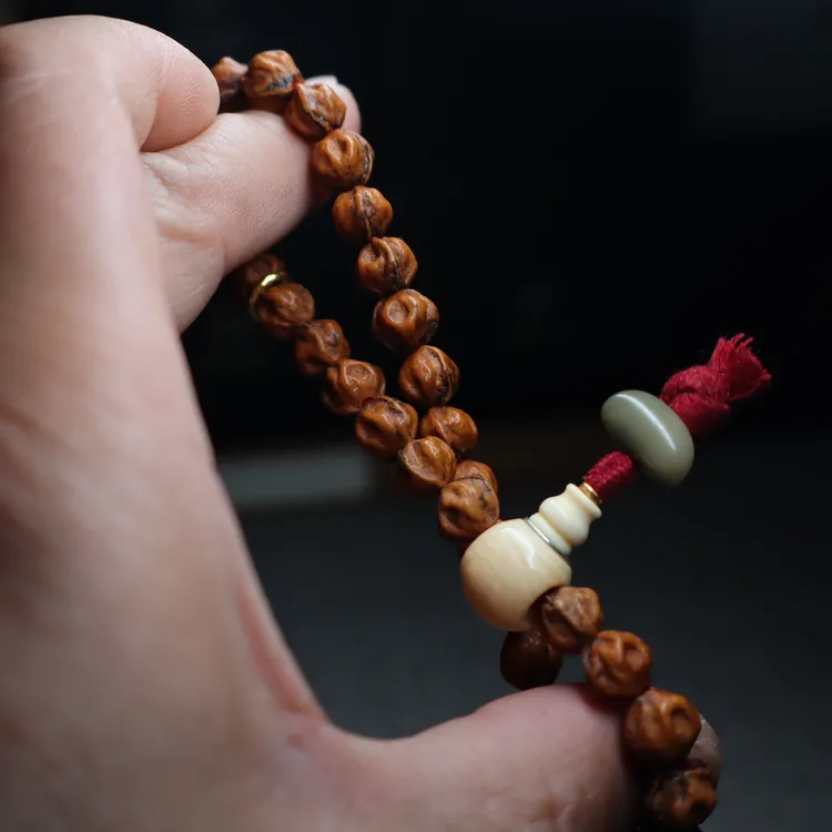 至 圭 百香籽配饰 背云/椰枣核/青稞尺寸10mm−14mm，随机发货
