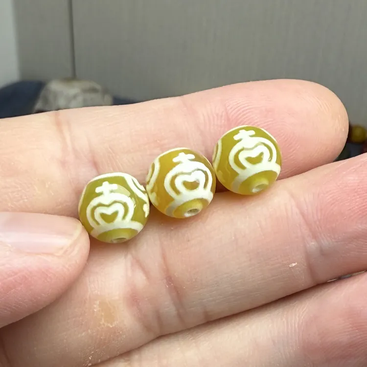 宝瓶天珠菜籽绿直径10+多样发其中一颗