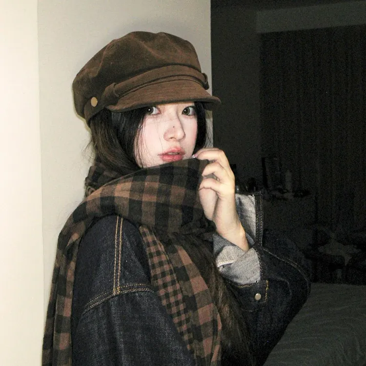 2025新款日系复古麂皮绒平顶报童帽女秋冬英伦风八角画家帽贝雷帽