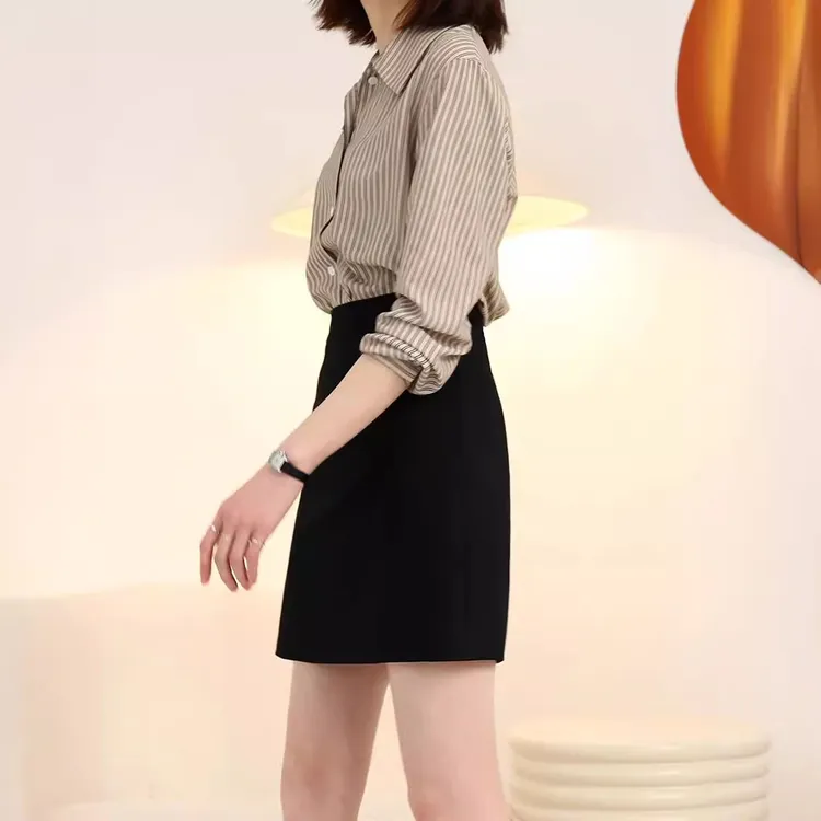 高腰显瘦半身裙春季气质短裙女2024新款黑色包臀裙时尚西装裙韩版