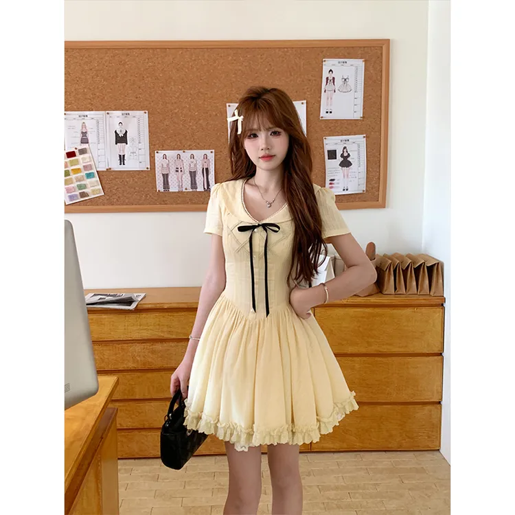 韩系甜美少女感学院风娃娃领连衣裙女2025夏季收腰显瘦蓬蓬短裙子