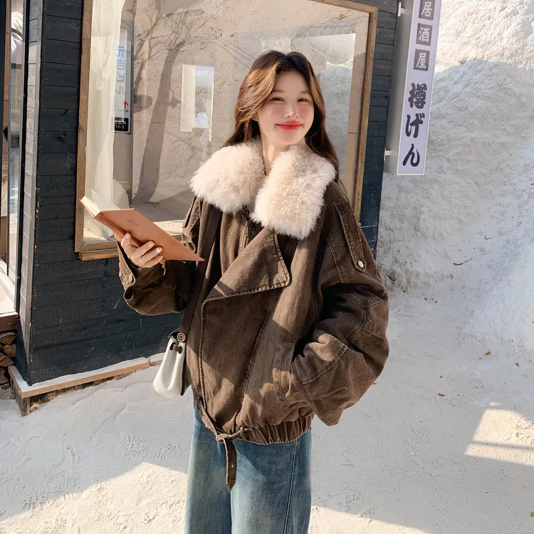 复古工装设计感羽绒内衬牛仔外套女2025新款酷飒毛绒翻领宽松夹克