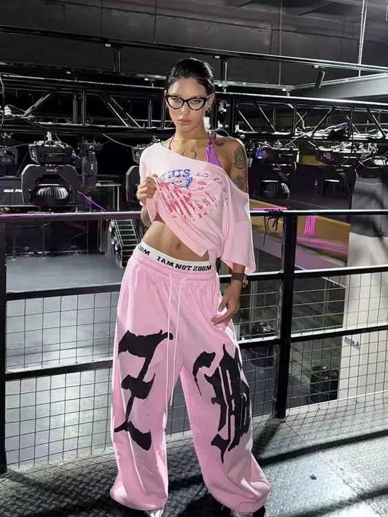 美式潮牌粉色设计感字母大印花休闲裤男女宽松卫裤百搭长裤子