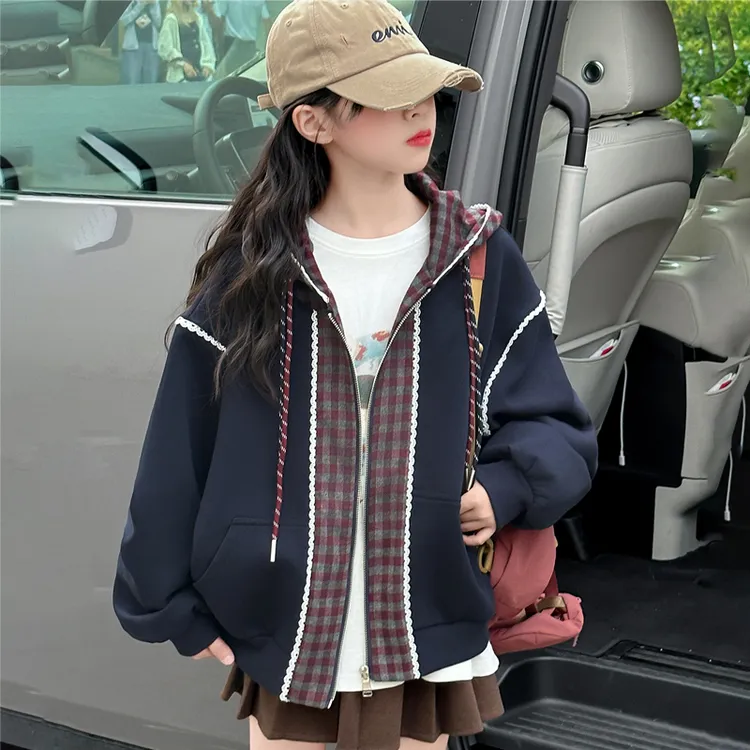 女童外套春秋2025新款儿童洋气时髦女大童秋装连帽格子夹克棒球服