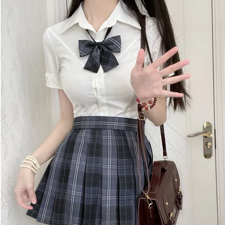 六麦【衬衫】修身显瘦收腰衬衫百搭辣妹百搭上衣短袖纯欲风少女jk