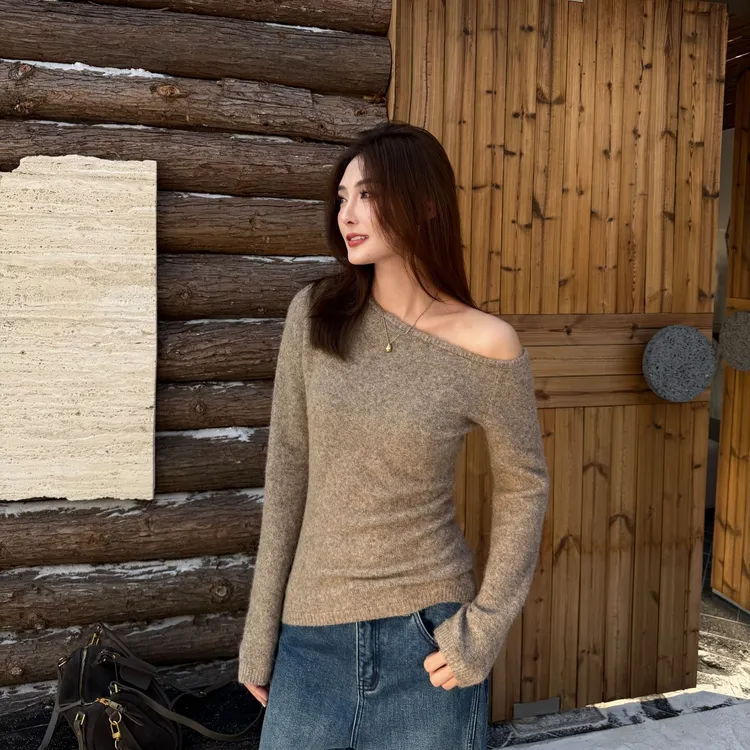 Moprobably李予诺「花镜」斜肩时尚百搭精细混纺套头针织衫L5476155