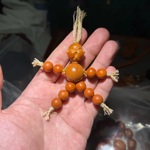 橄榄核小人潮玩小把件富贵