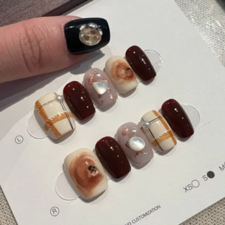 日韩甜美风纯手工穿戴甲秋冬短款小花美甲