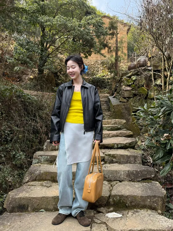 2025春季新款韩系气质黑色短款皮衣外套女夹克复古高腰显瘦牛仔裤