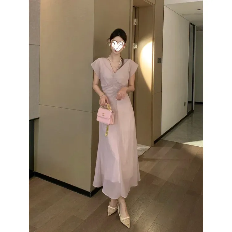 夏季法式浪漫温柔V领度假风褶皱收腰短袖连衣裙裙子