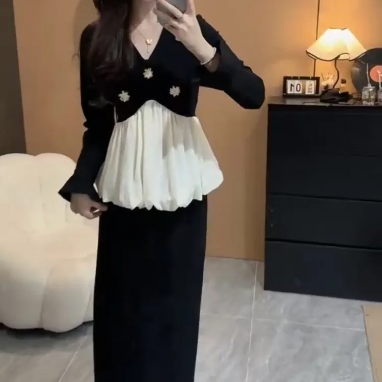 799法式小香风拼接花苞套装裙2025秋季巨好看的上衣+半身裙两件套