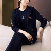 恩狐中老年妈妈装秋装三件套马甲款时尚宽松连帽套装2025新款