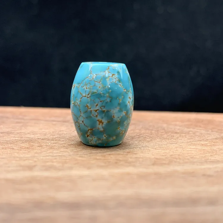 天然绿松石玉化桶珠