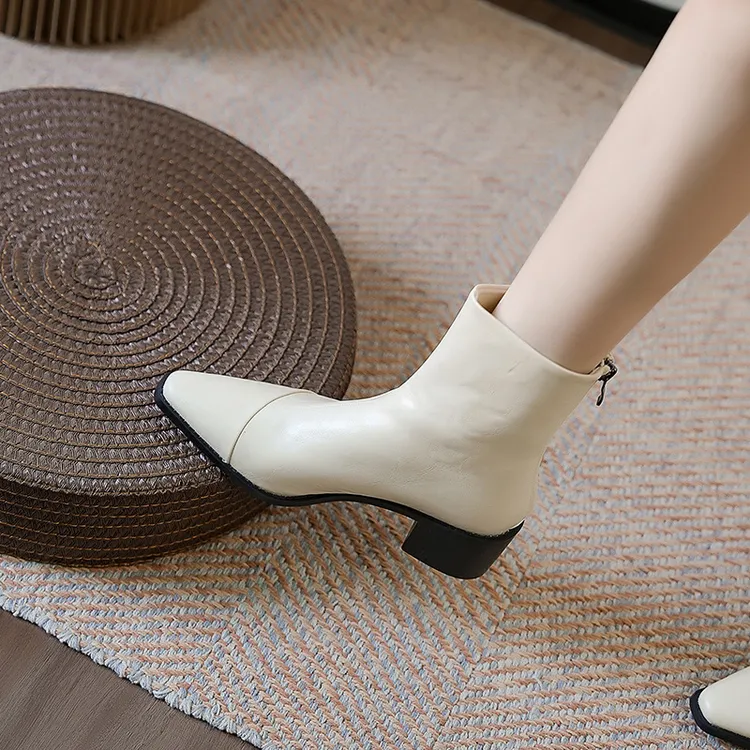 复古秋冬时髦方头短靴女外穿百搭设计感V口真粗跟软皮气质瘦瘦靴