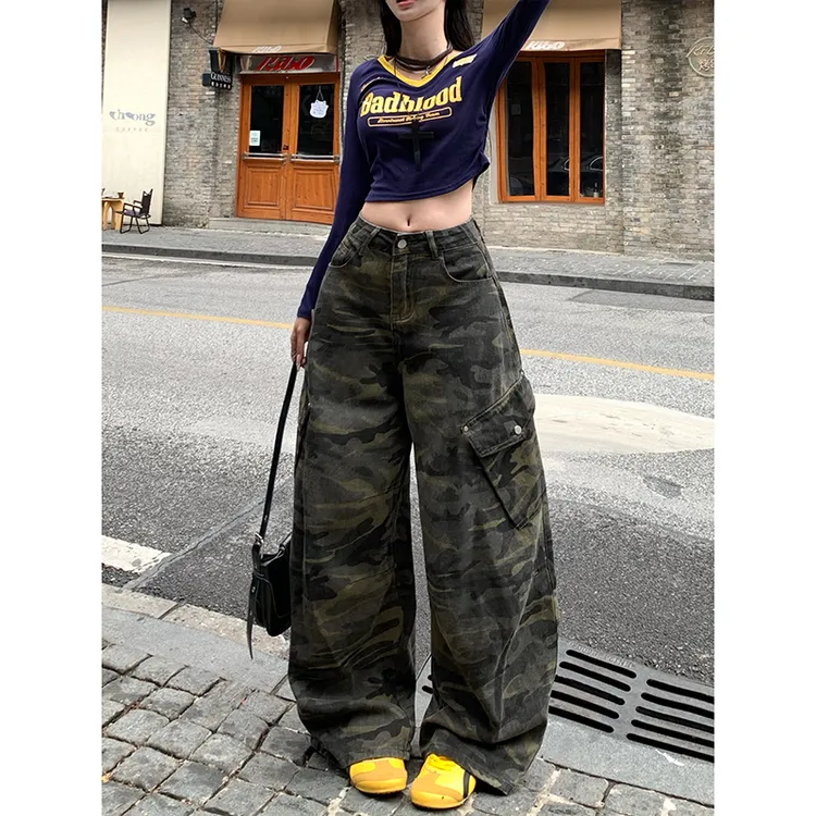 酷感率性迷彩大口袋阔腿牛仔裤女2025冬季高腰宽松显瘦百搭弯刀裤