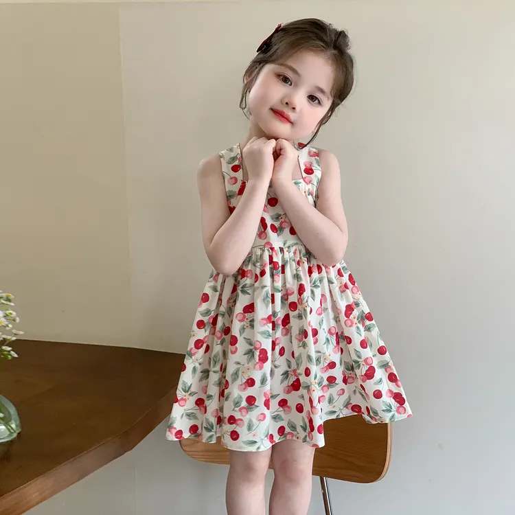女童露背韩系连衣裙夏季2025新款裙子女宝宝洋气公主裙碎花背心裙