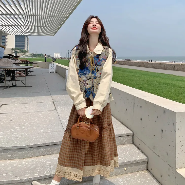 韩系减龄田园风印花马甲衬衣半身裙套装女2025秋款别致禅意三件套