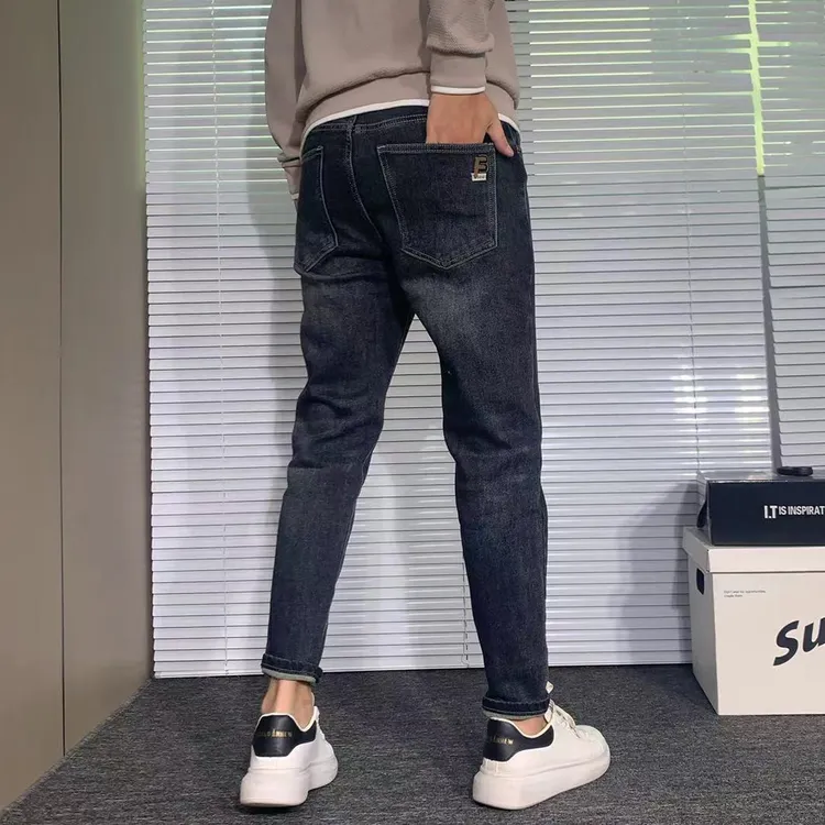 哈伦男士牛仔裤秋冬季新款潮流休闲弹力百搭小脚裤宽松显瘦长裤子