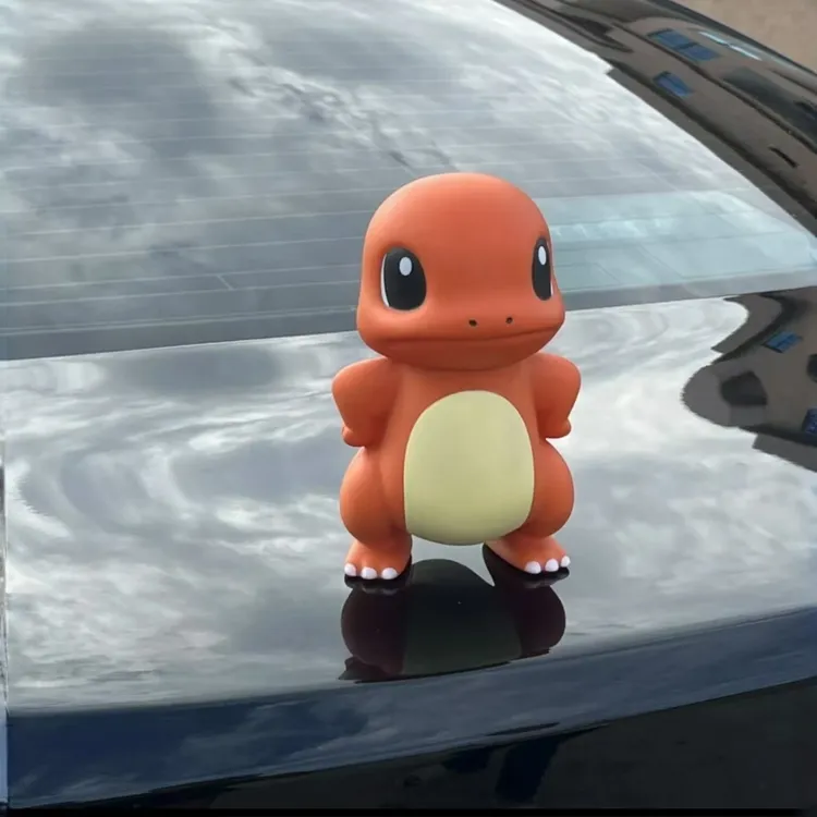 傲娇搪胶小火龙汽车摆件创意车尾挂件车顶装饰喷水后备箱摆件