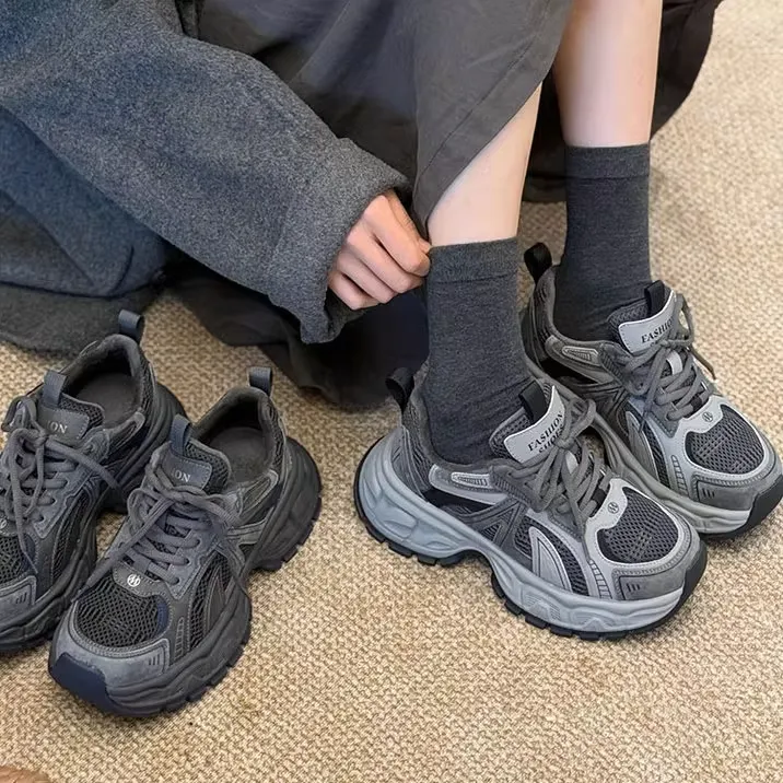 软皮加绒老爹鞋女厚底轻便2025冬季新款超火爆款百搭运动休闲鞋潮