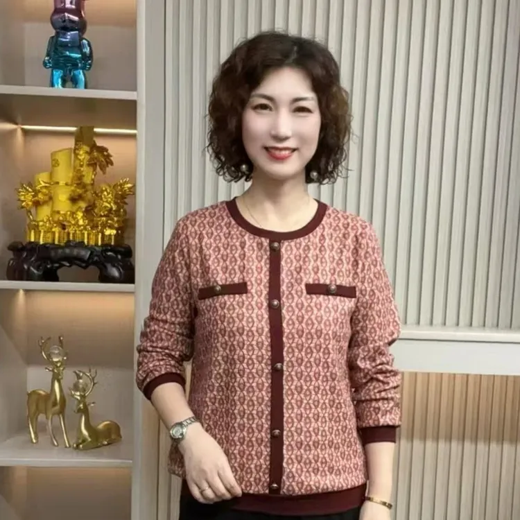 妈妈装流行时尚潮牌女装宽松冬装加绒冬款女士独特漂亮装休闲长袖