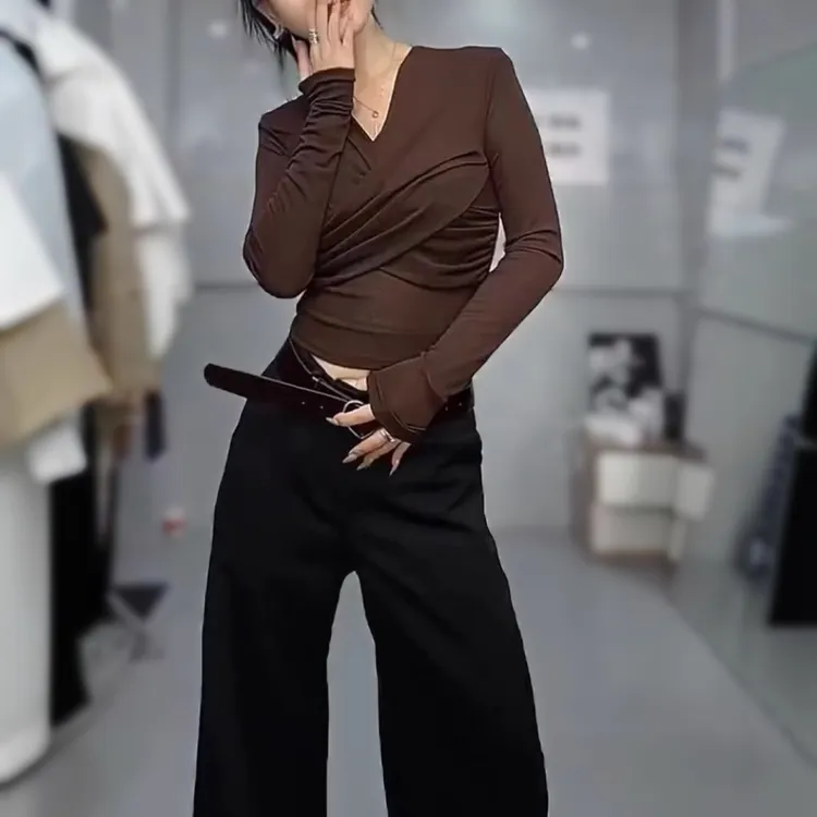 新款V领修身辣妹上衣高腰阔腿裤洋气显瘦
