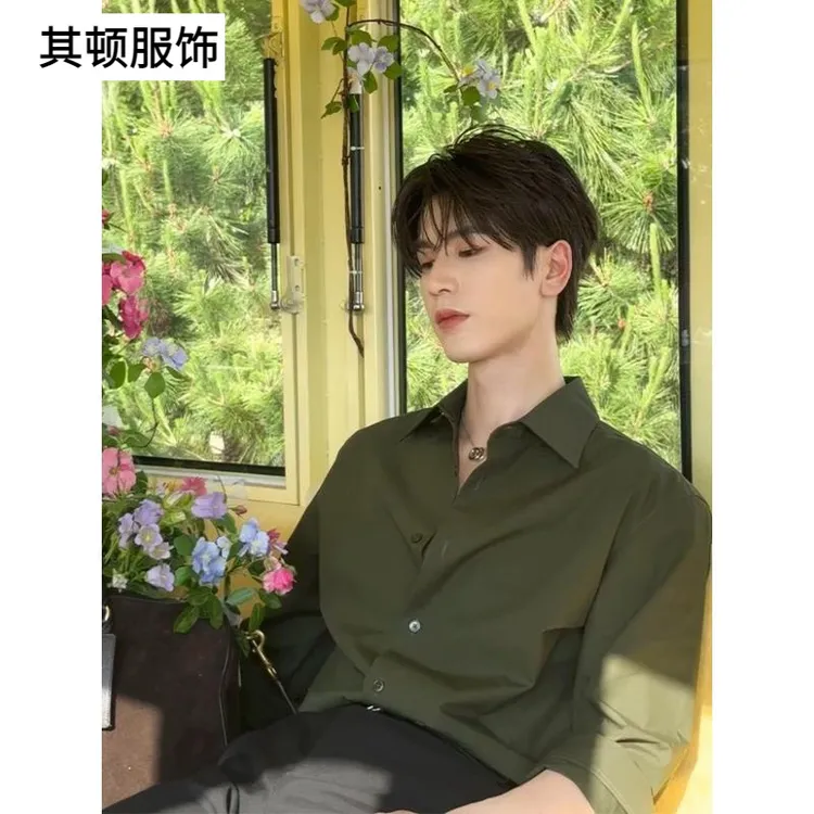 张凌赫同款绿色衬衫男高级感痞帅冰丝长袖衬衣薄外套夏季韩系穿搭