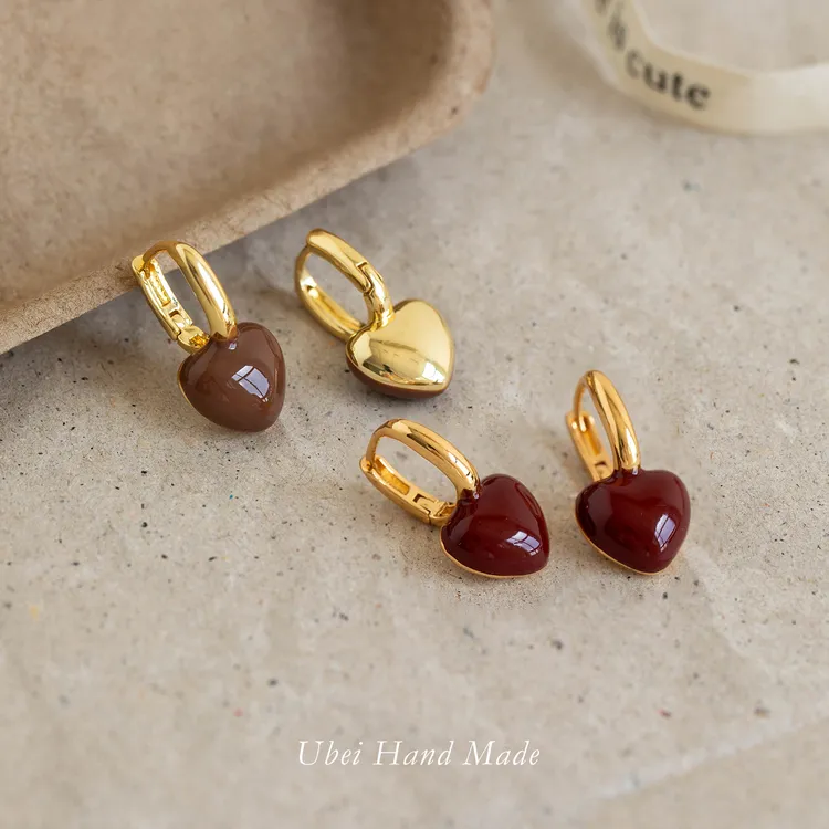 铜合金耳饰 法式复古红色爱心滴釉耳环秋冬百搭高级感气质耳扣