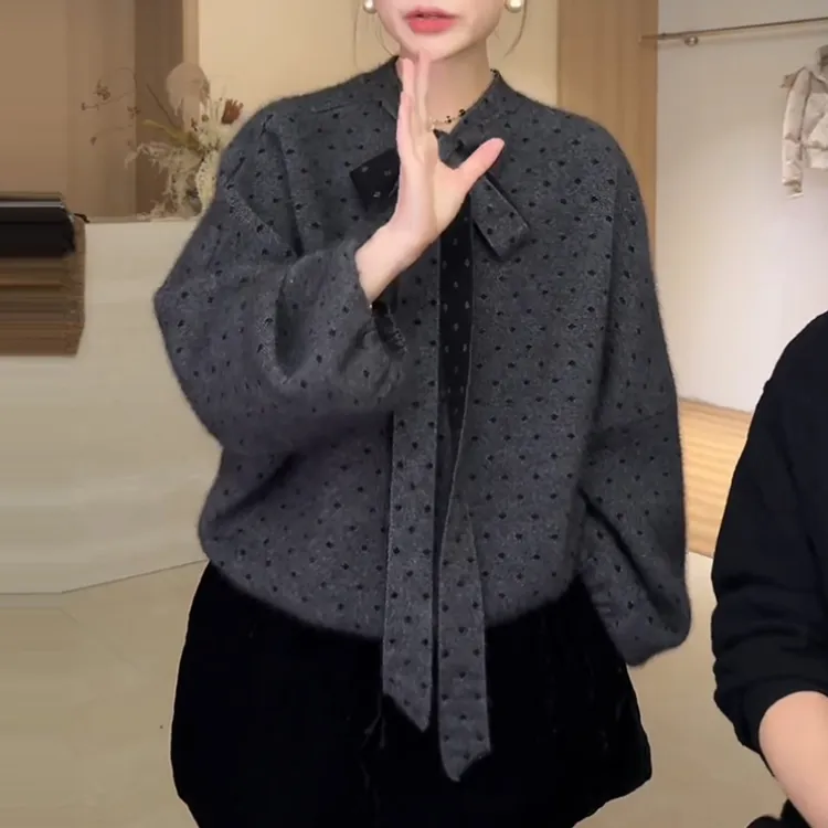 韩系时尚波点系带设计落肩袖毛衣女2025冬季新款宽松显瘦减龄上衣