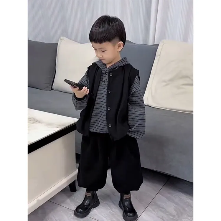 男童炸街痞帅三件套装2025新款秋季儿童宝宝连帽卫衣马甲灯笼裤潮
