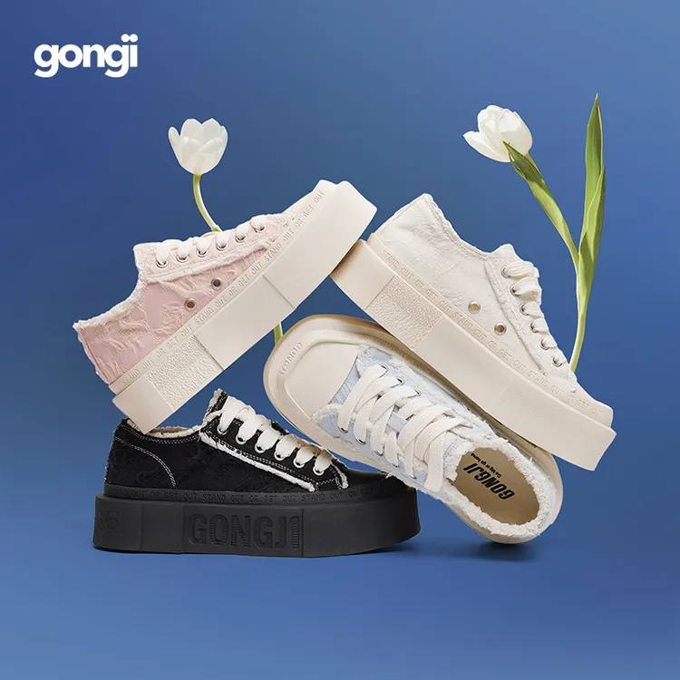 【于文文同款】GONGJI方寸之地暗花流苏厚底欧若风百搭板鞋-短视频