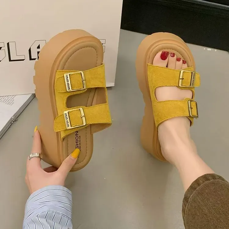 厚底一字拖鞋女时尚外穿2025新款夏季配裙子增高不累脚沙滩凉拖鞋