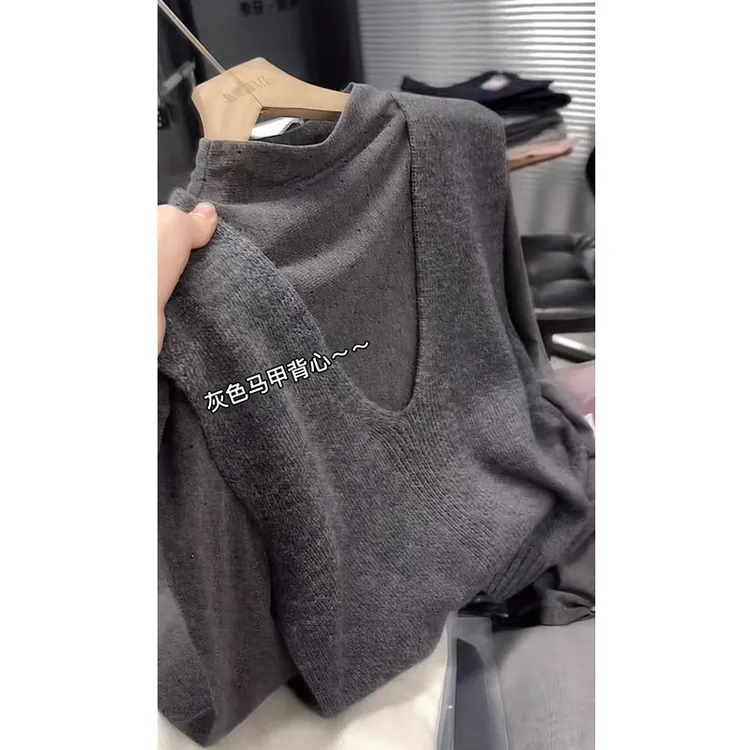 灰色叠穿针织马甲背心时髦洋气女款2025秋季新款冬季毛衣女士上衣