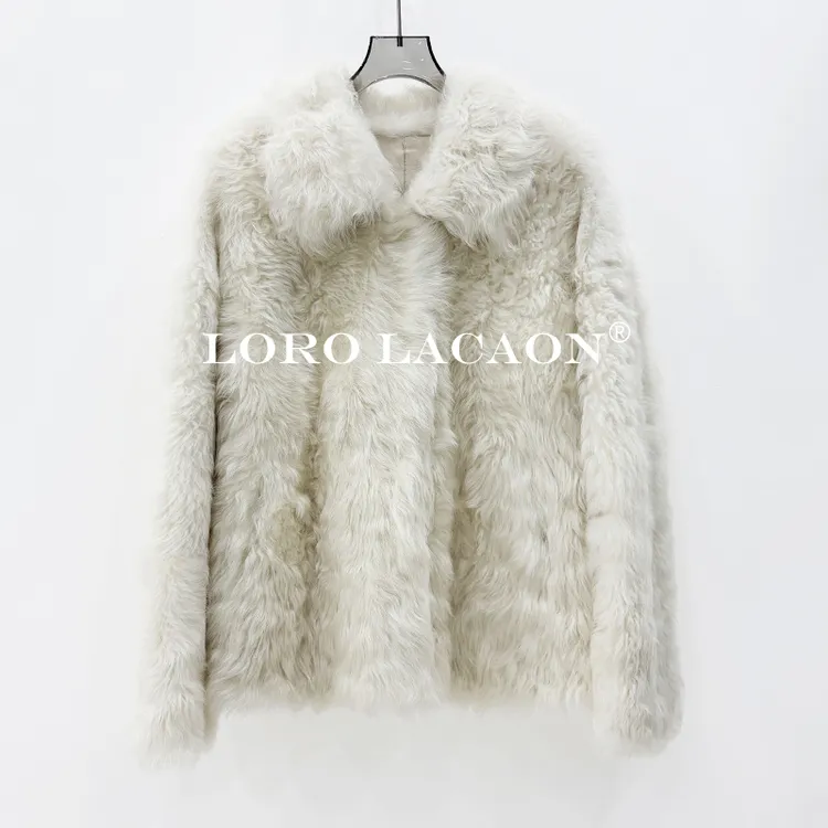 以赛亚 半熟芝士 老钱风方领短款单排扣托斯卡纳皮毛一体女 25087