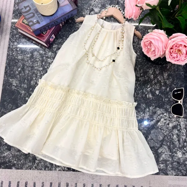 米白色无袖儿童连衣裙，高品质纯棉吸汗超舒服蕾丝女童洋气夏季